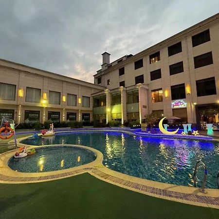 Carrianna Hotel Фошань Экстерьер фото